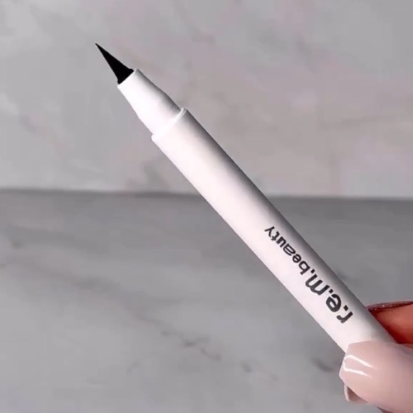 rem beauty Makeup Rem Beauty At The Borderline Marker Liquid